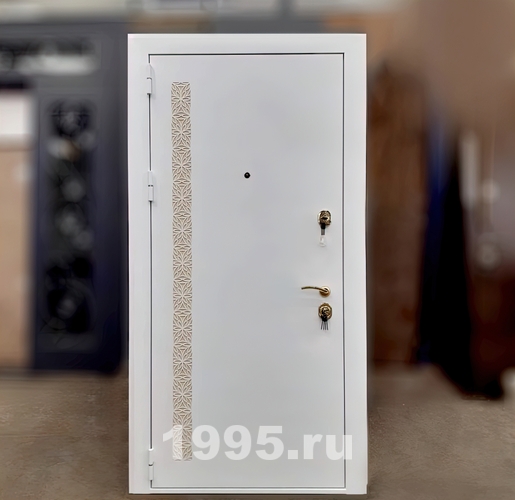 Белая с ажурной фрезеровкой Белая с ажурной фрезеровкой